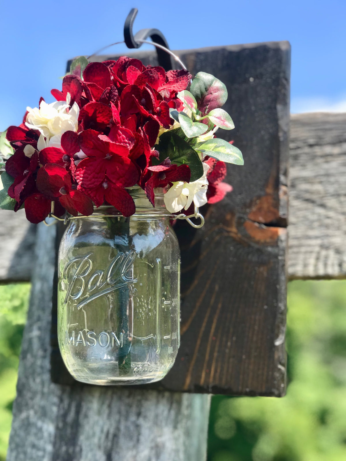 Rustic Mason Jar Wall Sconce with Flowers, Country Home Decor, Wall Sconces, Rustic Wall Sconce, Farmhouse Decor, Farmhouse Wall Sconce