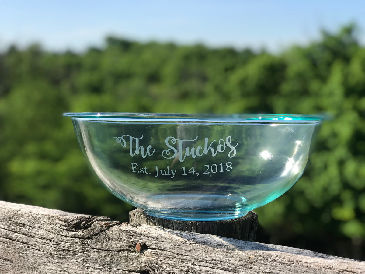 Custom Personalized Salad Bowl, Glass Bowl, Personalized Serveware, Personalized Kitchen, Custom Gift, Housewarming, 4 QT Mixing Bowl