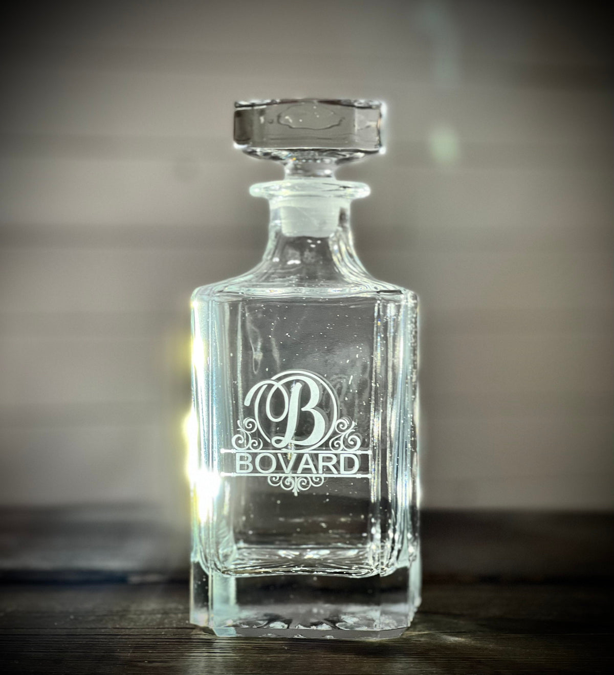Custom Engraved Whiskey Decanter|Monogrammed Decanter|Whiskey Lover Gift|Bourbon Gift|Groomsmen Gift|Wedding Gift|Whiskey Gift Set